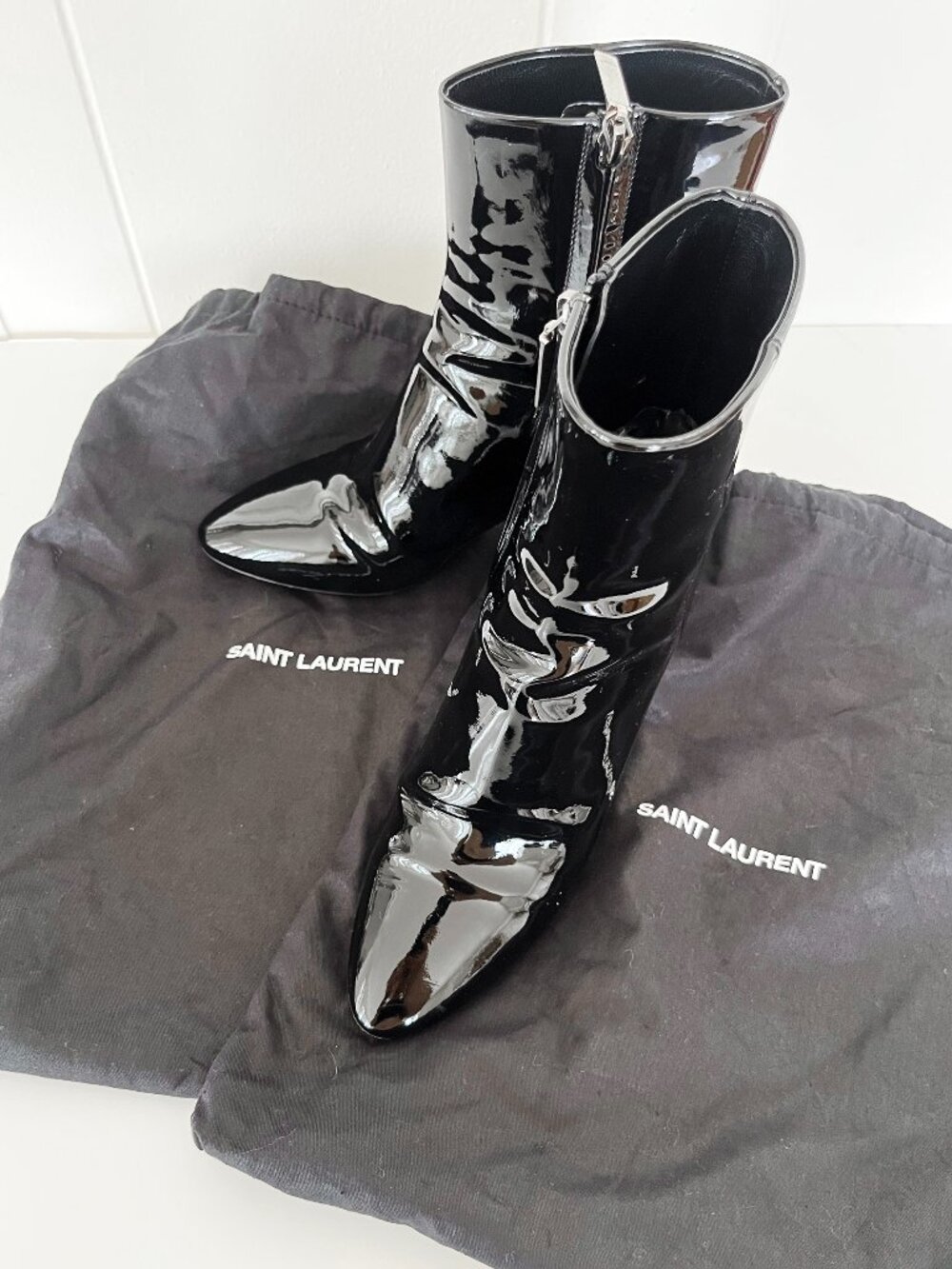 Saint Laurent YSL Loulou patent leather boots